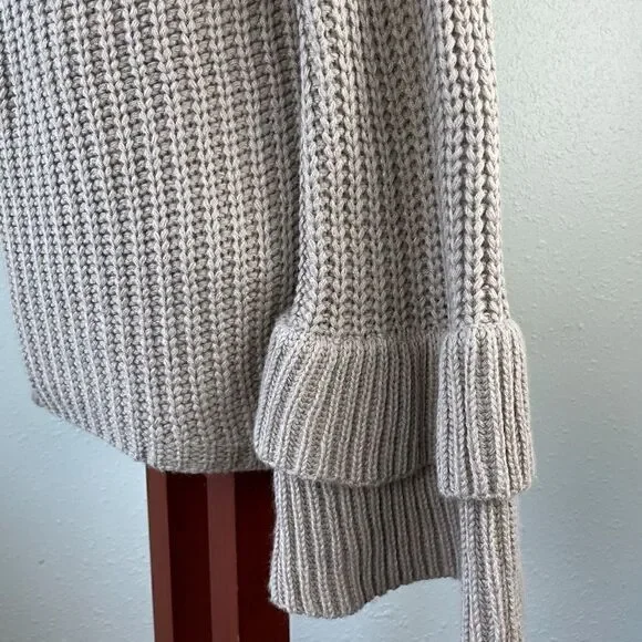 Miracle Long Sleeve Sweater Size M EUC - Picture 6 of 9